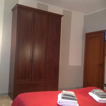 La Lupa לינה וארוחת בוקר 2*