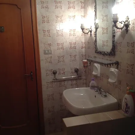 Oda ve Kahvaltı La Lupa